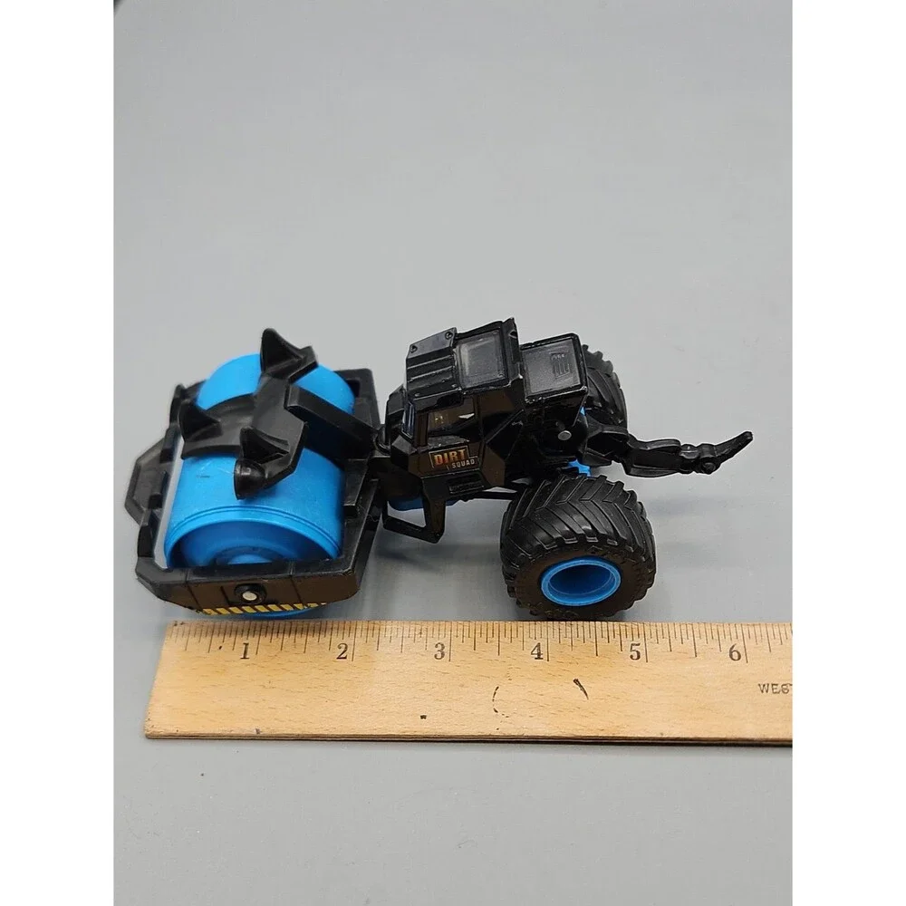Monster Jam Official Black Rolland Dirt Squad Steamroller Monster Truck 1:64
